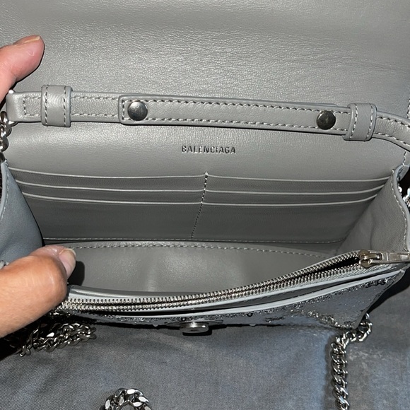 Preloved Balenciaga hourglass sequence silver gorgeous condition 7 1/2”W 4 1/2 H - Picture 9 of 13
